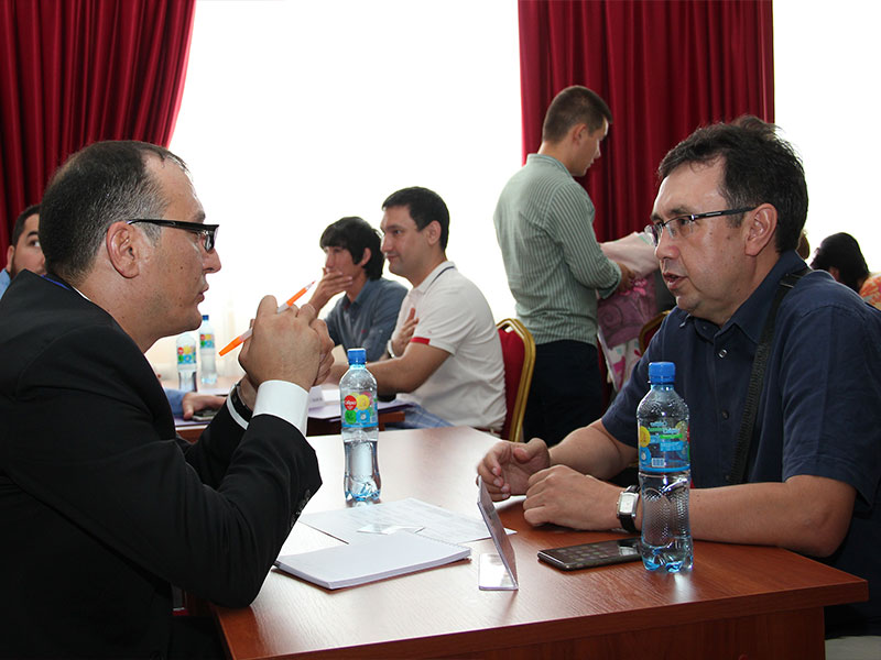 Кыргызстан менен Түркмѳнстандын ишкерлеринин алгачкы форуму